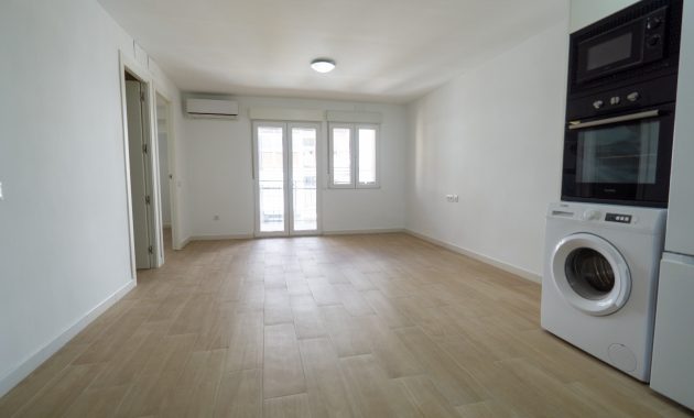 Piso grande en venta en Ibi, completamente reformado y prácticamente a estrenar